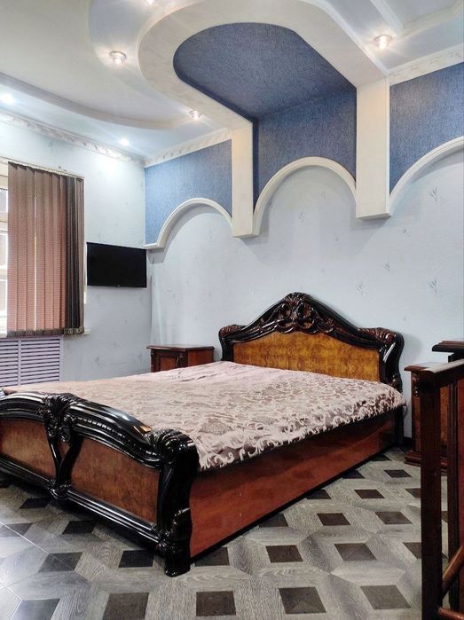 Максим горький 2/4/4 метро БИЙ