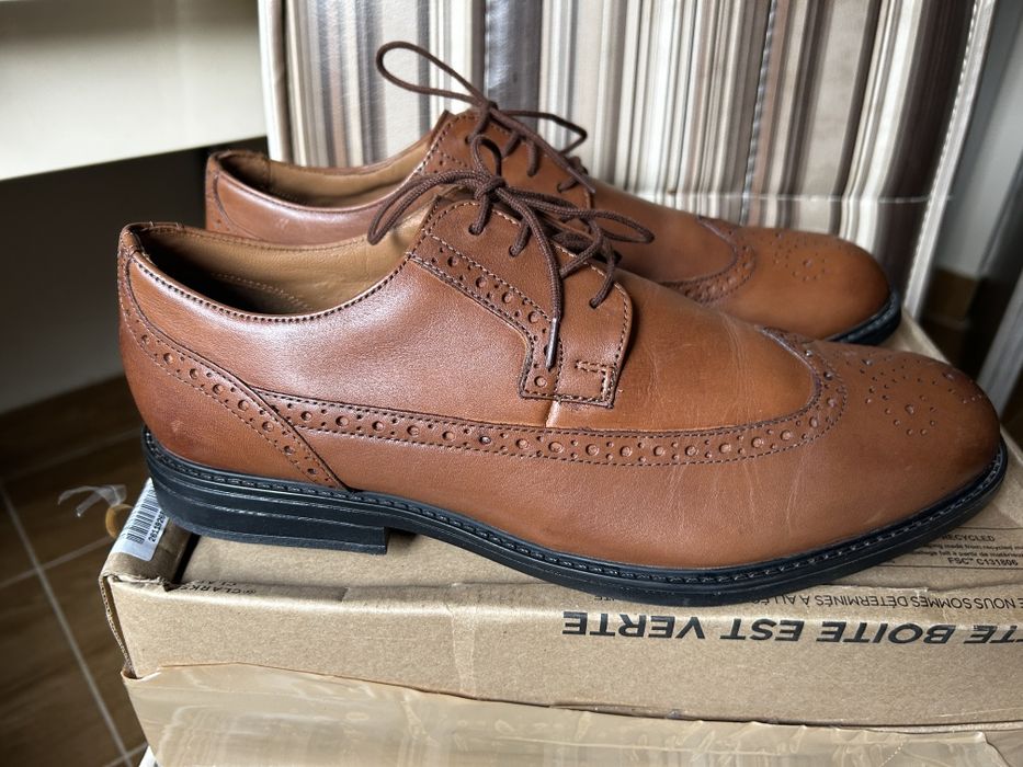Pantofi Clarks nr43