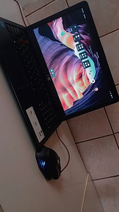 Laptop ASUS VivoBook X543M + Mouse Gaming + Încărcător Original