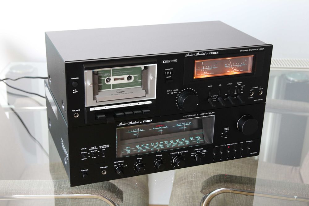 Sistem audio format din Fisher RS-3030 receiver si CR-4120M casetofon deck complet revizuite.