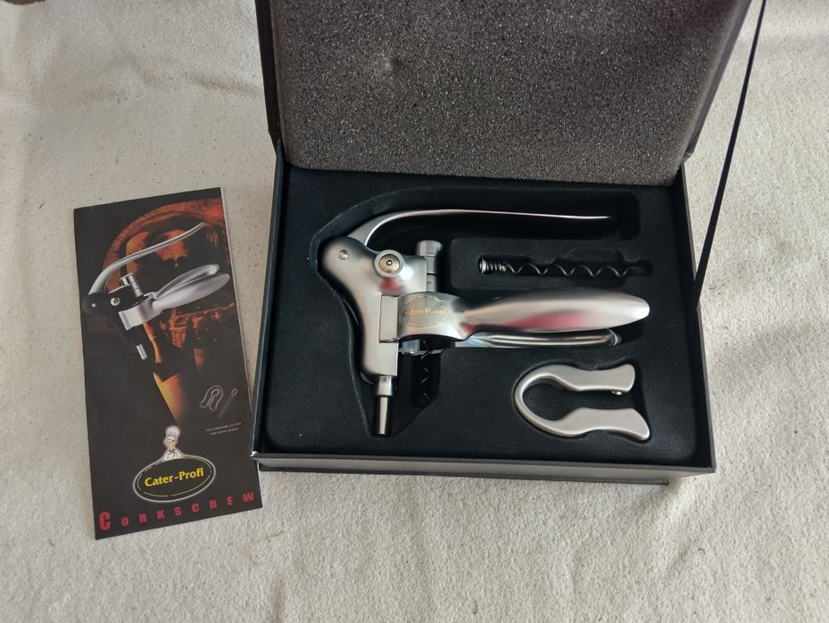 Нов тирбушон за вино

Забележки има само по кутията.