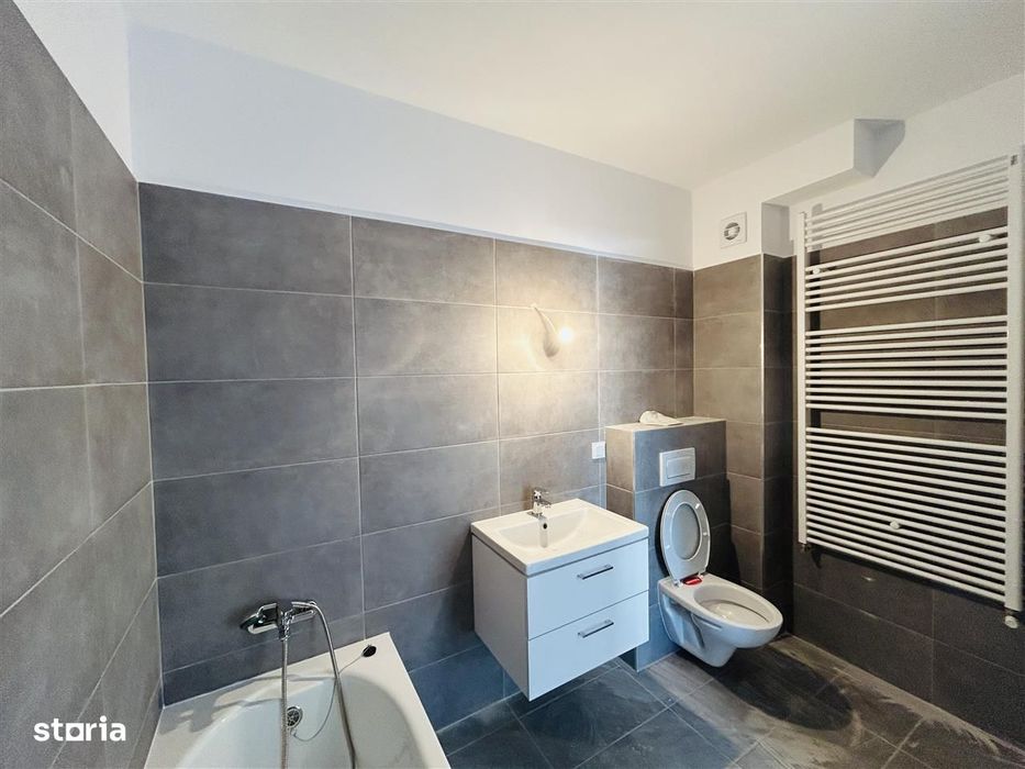 Ap decomandat, cu 3 camere, balcon, intabulat - Doamna stanca