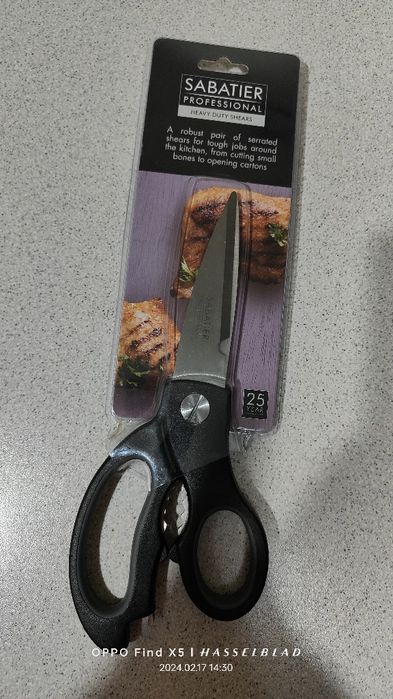 Vând oala sub presiuneTower inox.