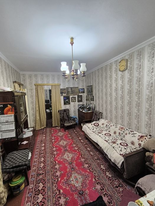 СРОЧНО Продается квартира  Авиасозлар 2в3х 49,5кв 4/4