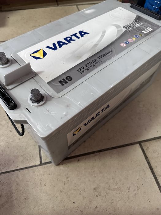 Аккумуляторы 225