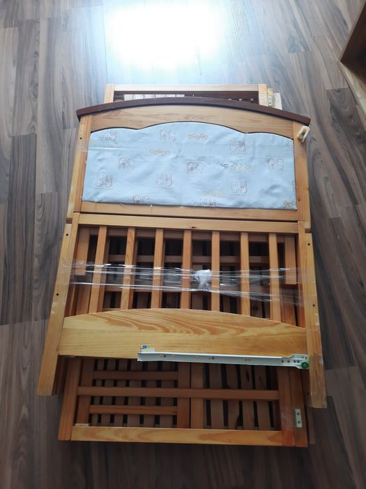 Продам детскую кроватку