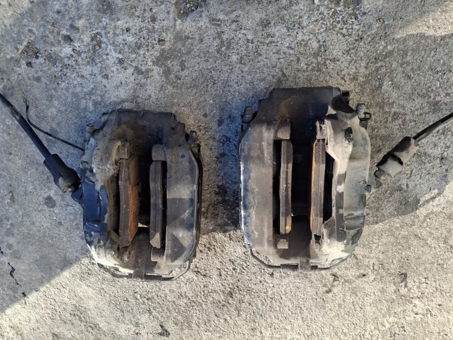 4 бутални BREMBO спирачни апарати