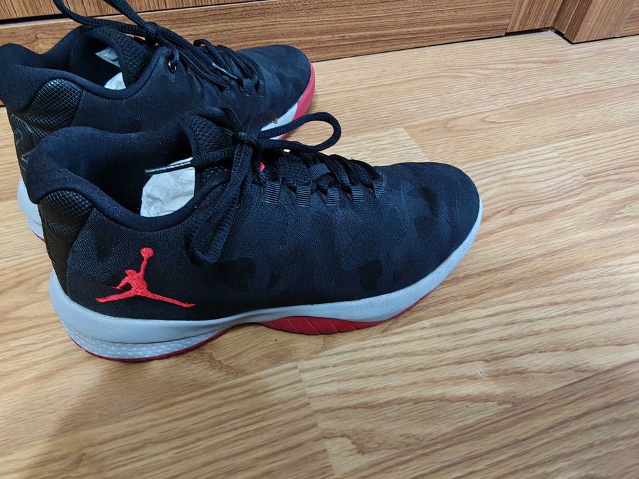 Маратонки Air Jordan N39