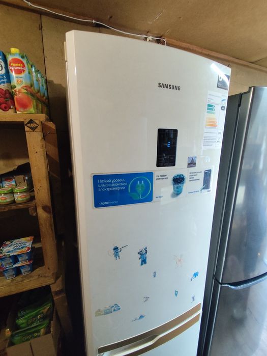 Продам холодильник Samsung NoFrost