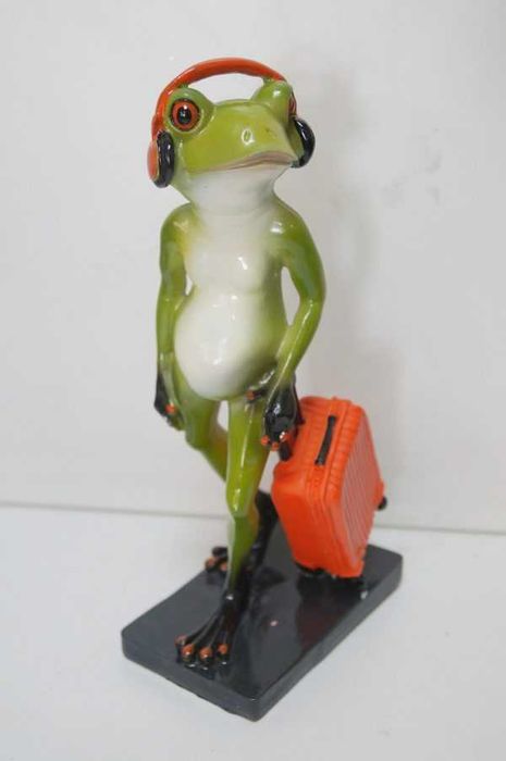 Фигура жаба с куфар - 3 модела