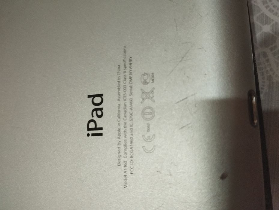 ipad надо батарею менят в остальном рабочий