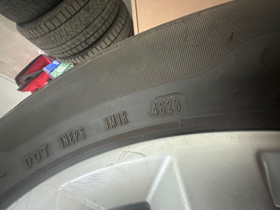 Гуми GoodYear Eagle F1 SUV 4x4  255/55/19