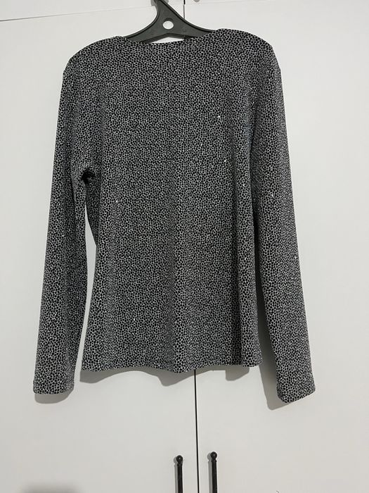 Продам срочно срочно блузку