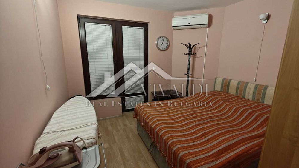 Четиристаен обзаведен апартамент в центъра на Варна