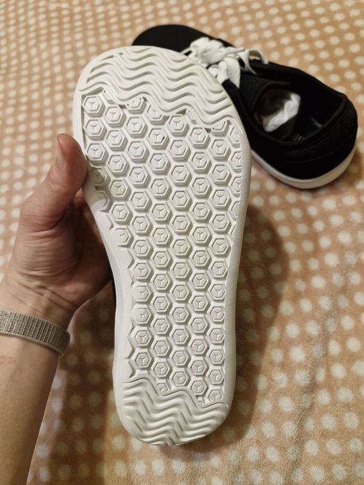 Босоногие кеды hobbibear