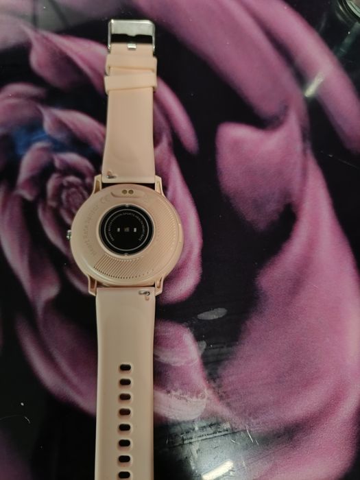 Смарт часовник нови