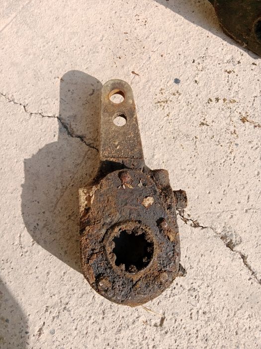 Maz trishõtkala sotiladi yaxshi xolatda