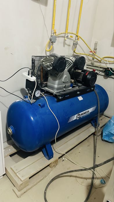 Компресор сатылады Жаксы жагдайда коп колданылмаган