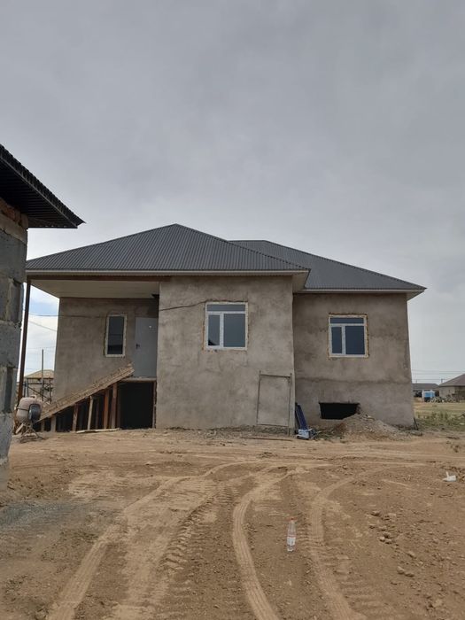 6 бөлмелі үй сатылады