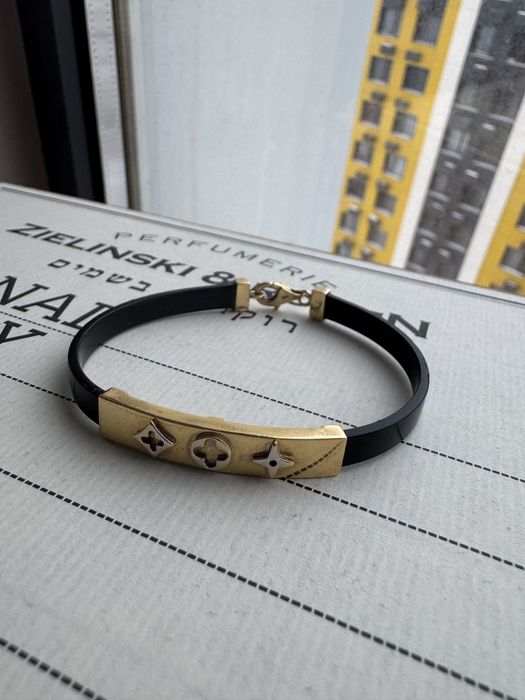 Золотой браслет LV на каучуке