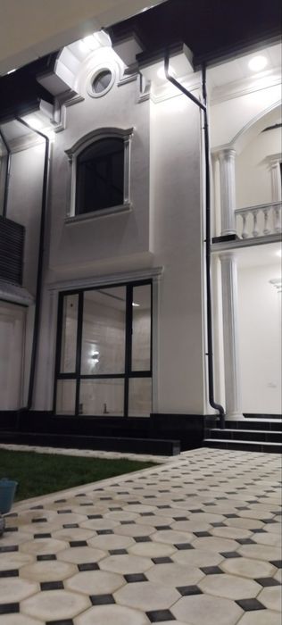 Хонабодда уй сотилади.