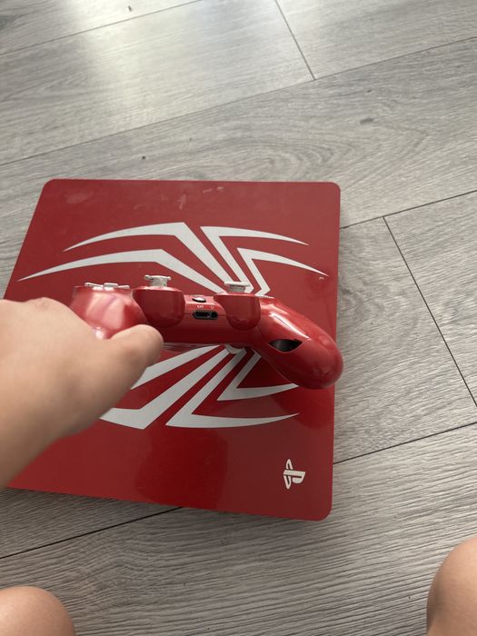 Ps 4 slim limidet edition 1 tb