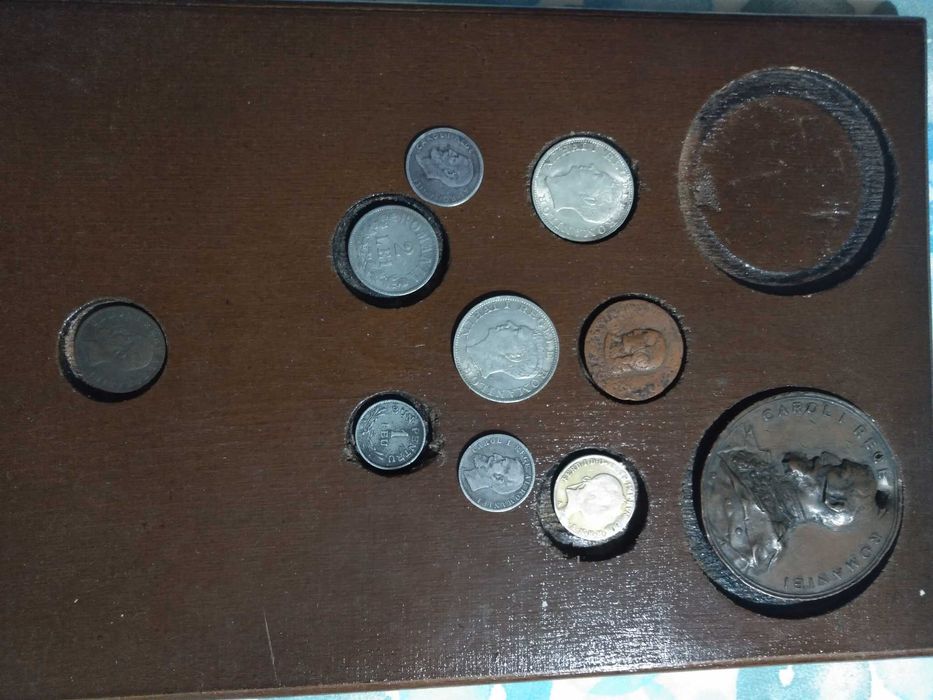Lot Monede și Medalie