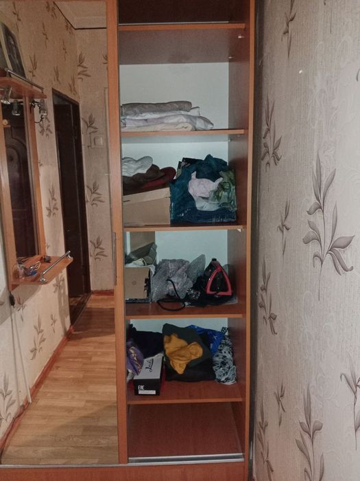 Шкаф купе с зеркалом