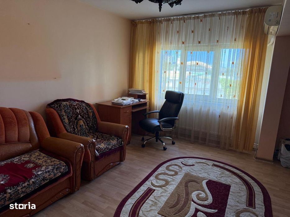 Vand apartament 3 Camere