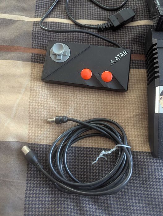 Atari 2600 Junior комплект