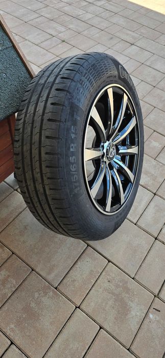 De Vanzare jante aliaj Toyota Yaris R15