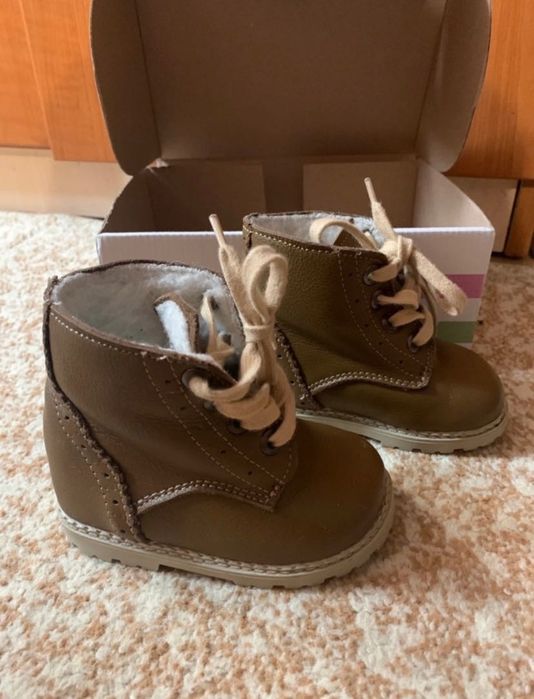 Ghete de piele pentru copii mărimea 20