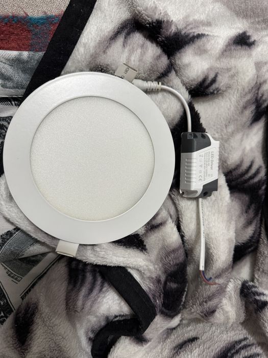 Panouri LED încastrate 9W/12W/18W  stare perfectă de funcționare