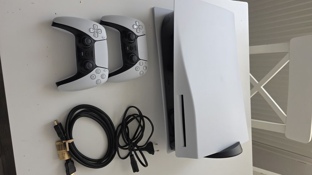 PlayStation 5 Fat Disc Edition + 2 Manete!!