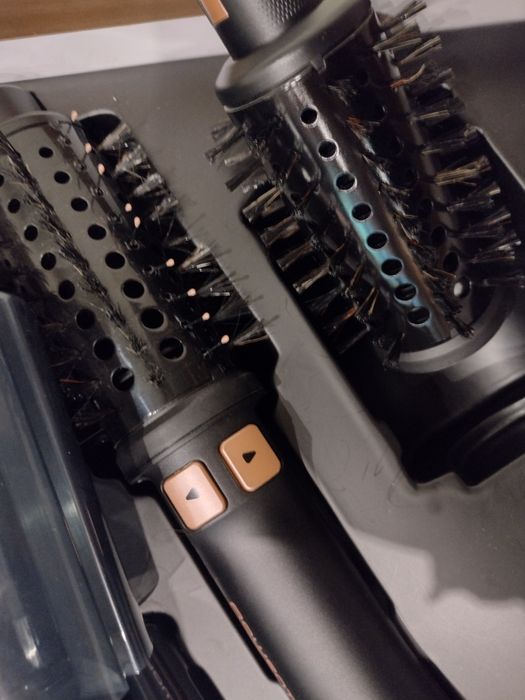 Въртяща четка за коса на  Rowenta