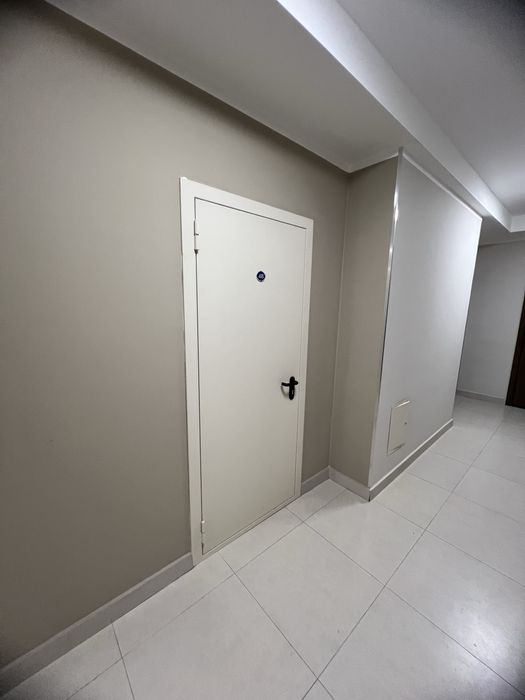 Продам кладовку на этаже.