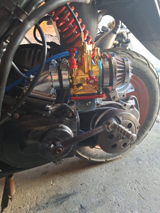 Продавам honda dio 100cc