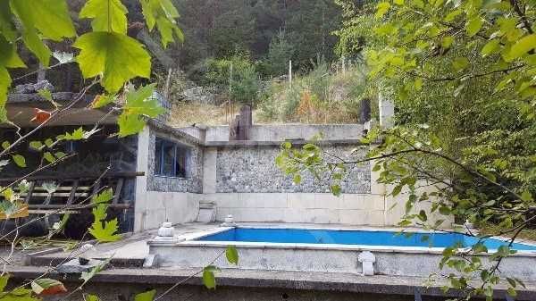 Райско местенце в Бойково- басейн, градина, вила.