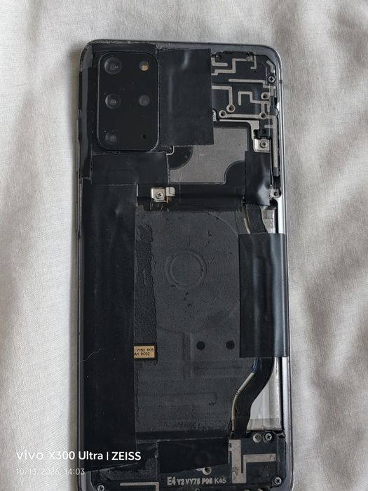 Samsung s20 plus 8/128 без крышки