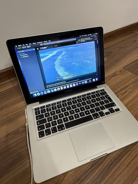 MacBook Pro 13” Mid 2012 – Intel i5, 8GB RAM, SSD 240GB, dual boot macOS + Windows 10 licențiat