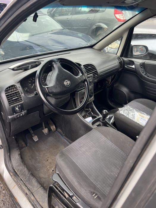 Опел Зафира A 1.6 бензин 101кс НА ЧАСТИ