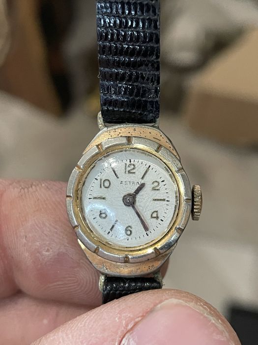 часовници всякакви модели