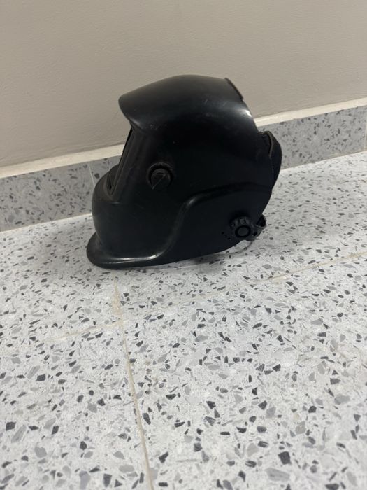 Каска для сварки