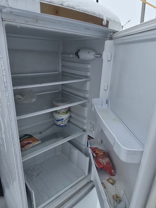 Продам холодильник