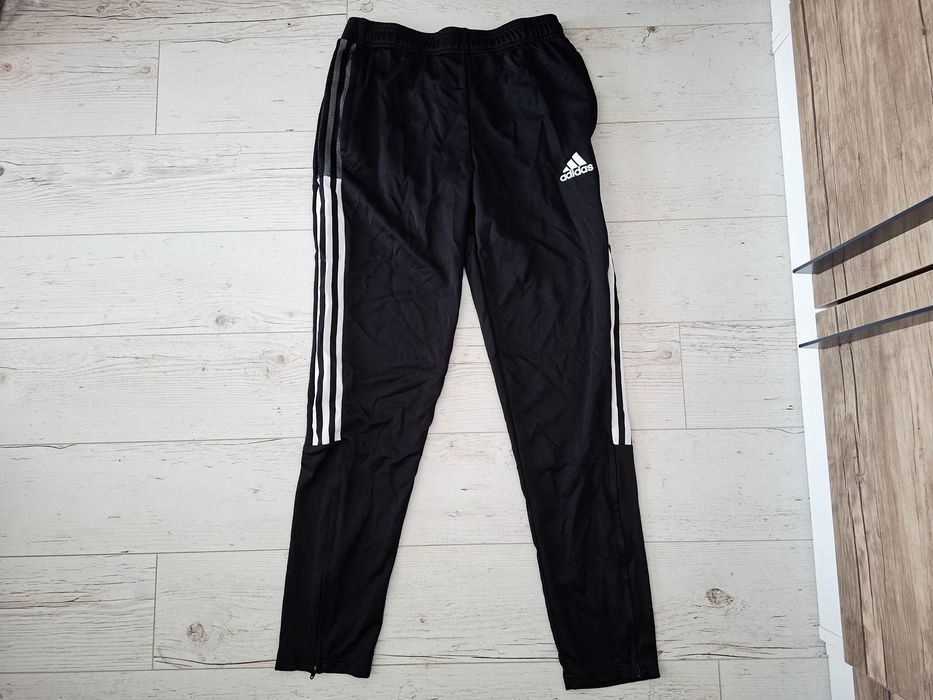 Adidas-Ориг. Долнище Ново!