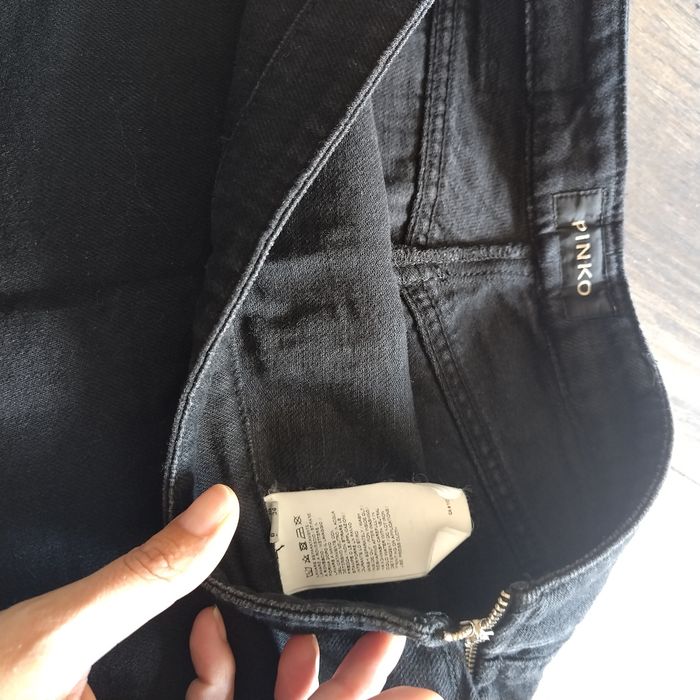 Пола Pinko и Elisabetta Franchi