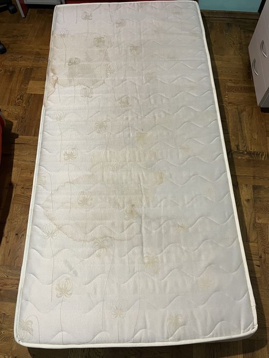 Матрак и детско легло кола