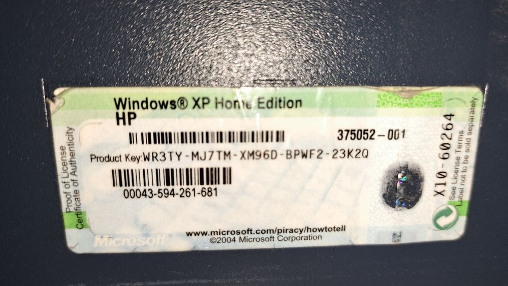 Компютър HP+монитор Samsung+два захранващи кабели+HDMI за монитора