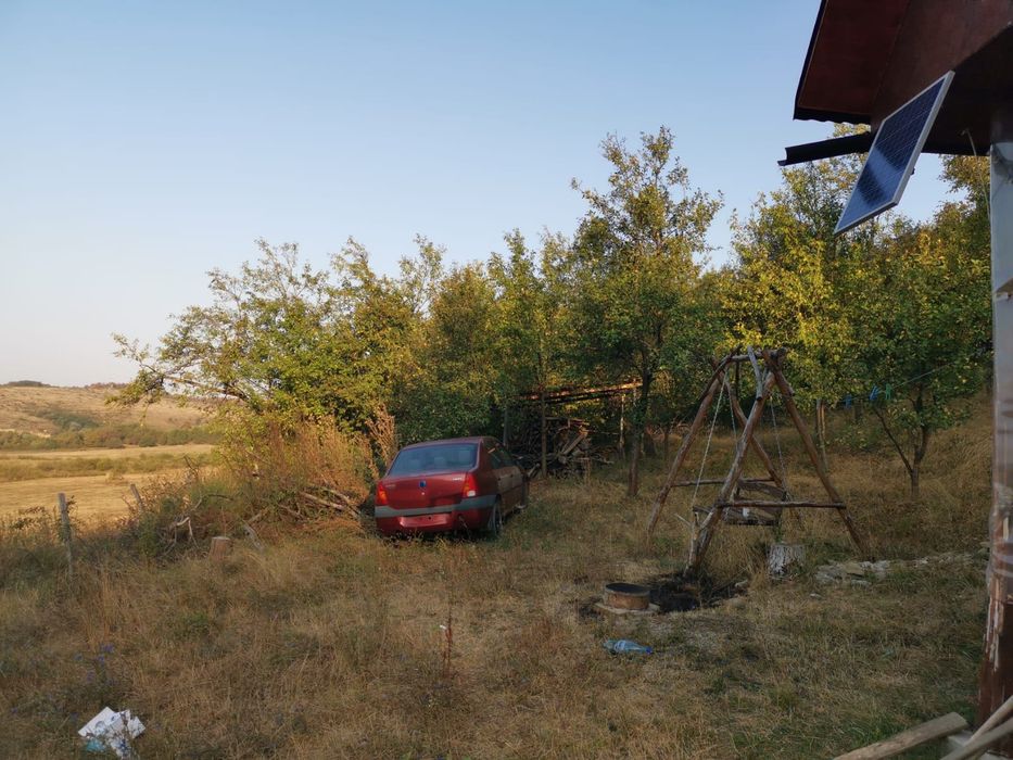 Casă de vânzare la țară