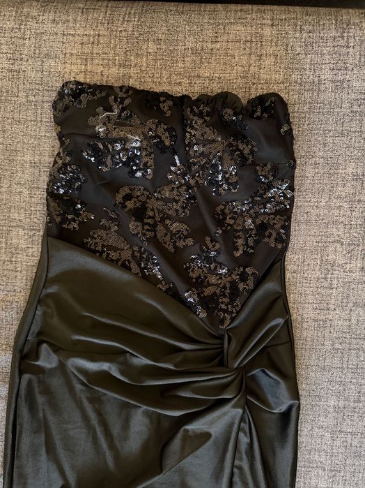 Продавам дамски рокли